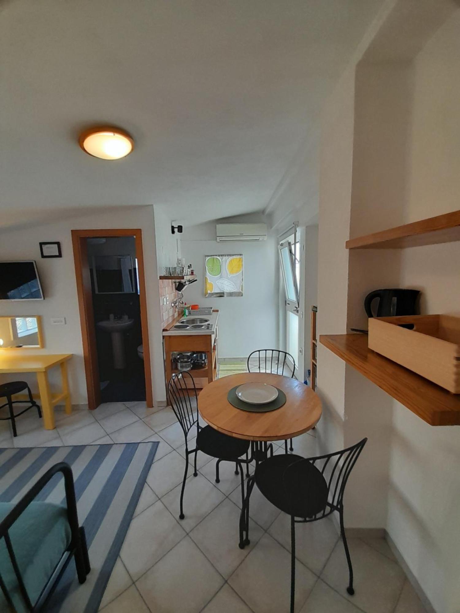 Luna 2 Porec Exterior photo